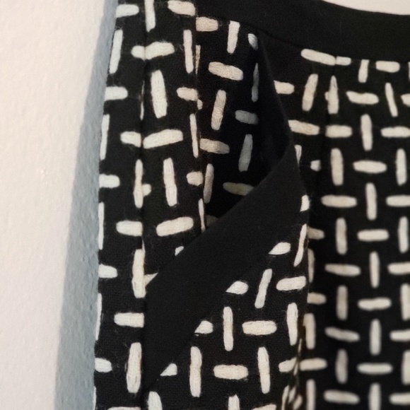 Talbots straight skirt, black/ivory, size 6 - Picture 3 of 8